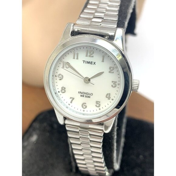 Timex Women\'s Watch TW2W14300 Indiglo Quartz Mother of Pearl Dial Expansion Band main image 7